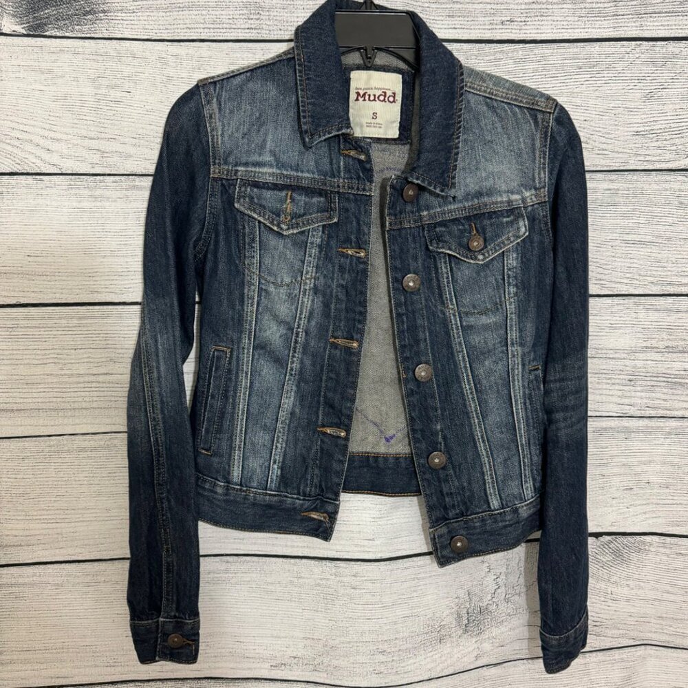 Mudd Denim Jacket With Rainbow Heart "Love Is Love" Graphic Size S - Picture 2 of 3